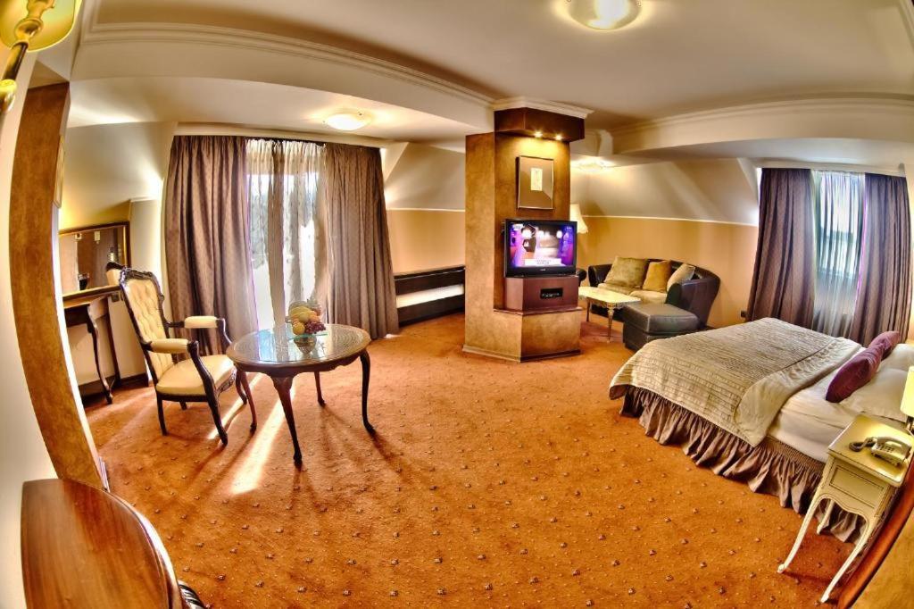 Meg-Lozenetz Hotel Sofia Ngoại thất bức ảnh